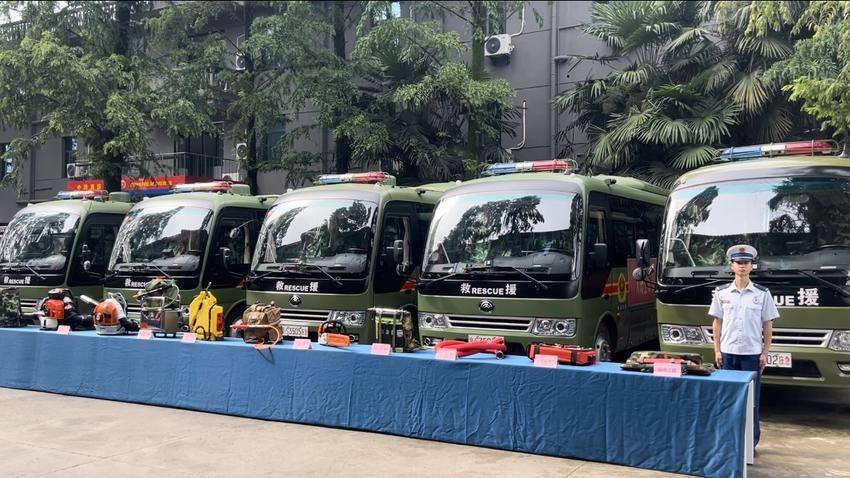 （对上版）国家消防救援局湖北机动队伍正式进驻武当山.docx