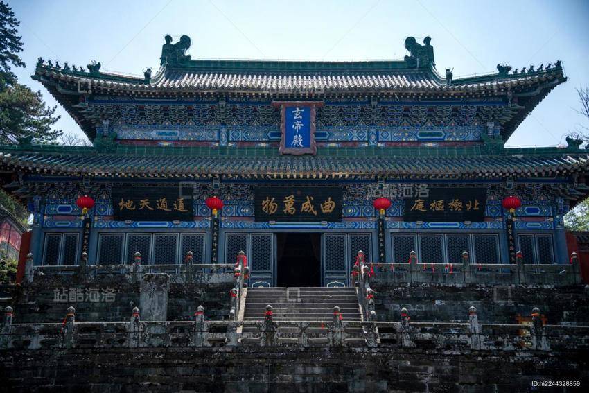 1恢复开放！3月1日起，武当山南岩宫景区正式全面对外开放(1).docx