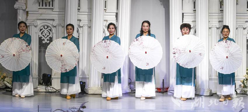 喜迎“三八”国际妇女节 嘉鱼旗袍巾帼绽芳华(1).doc