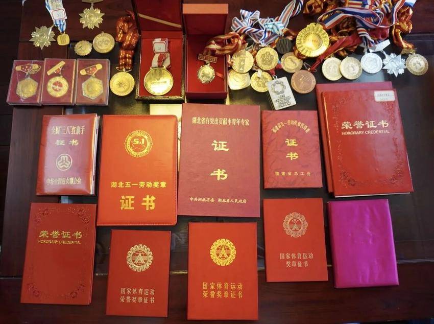 从赛场夺金到育人成金，“金牌教练”张华杰的金牌人生.docx