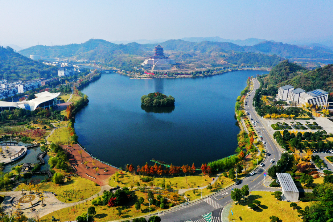 1-武当山鸟瞰图.jpg