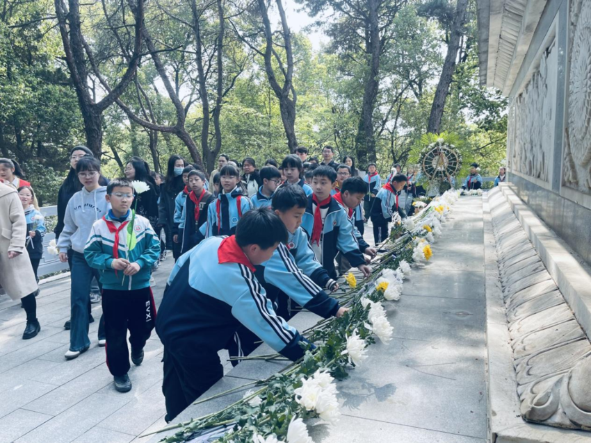 东风路街道：文明祭祀树新风 移风易俗过清明.docx
