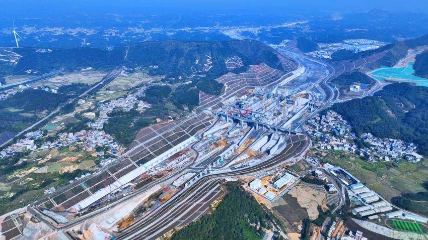 【一线传声】平陆运河马道枢纽项目荣获中交集团劳动竞赛先进项目.docx