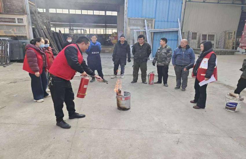 安陆经开区：筑牢企业“防火墙” 携手共绘“平安景”.docx