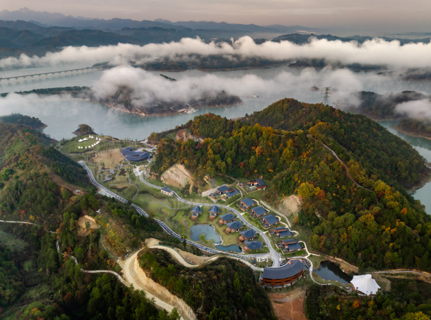 云赏武当冬韵！主题摄影展呈现仙山冰雪与文旅新貌.docx