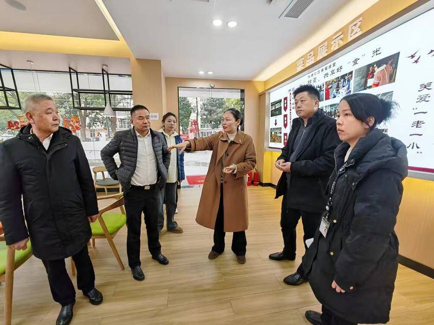 “筑巢引凤”、“固巢养凤”持续助力南湖企业发展(1)(1).doc
