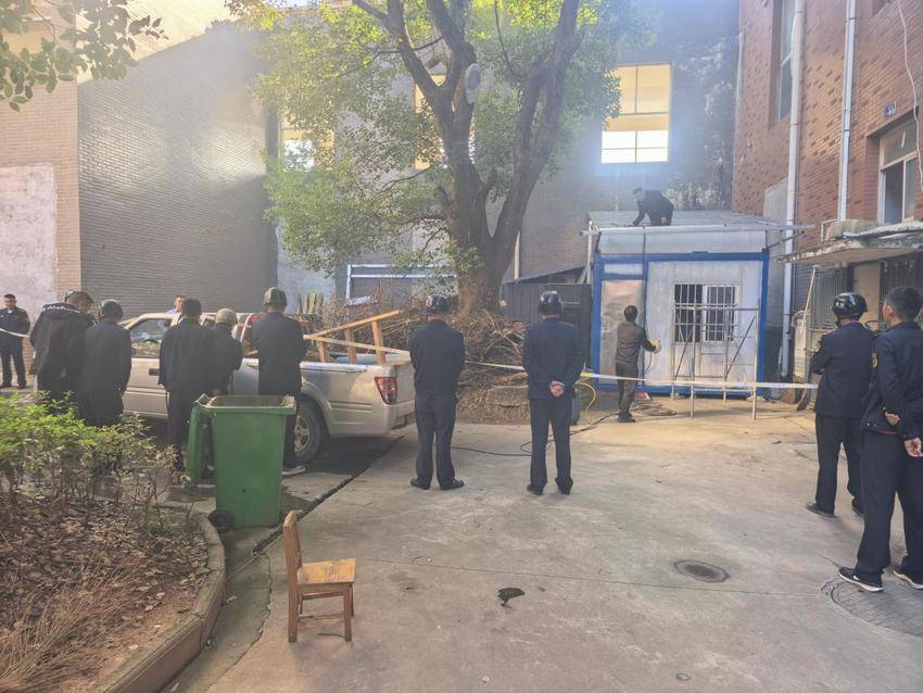 罗家桥街道开展“三小一堆”治理(1).docx