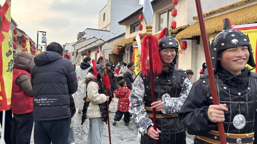 1.2烟火升腾年味浓 三义老街焕新颜.docx