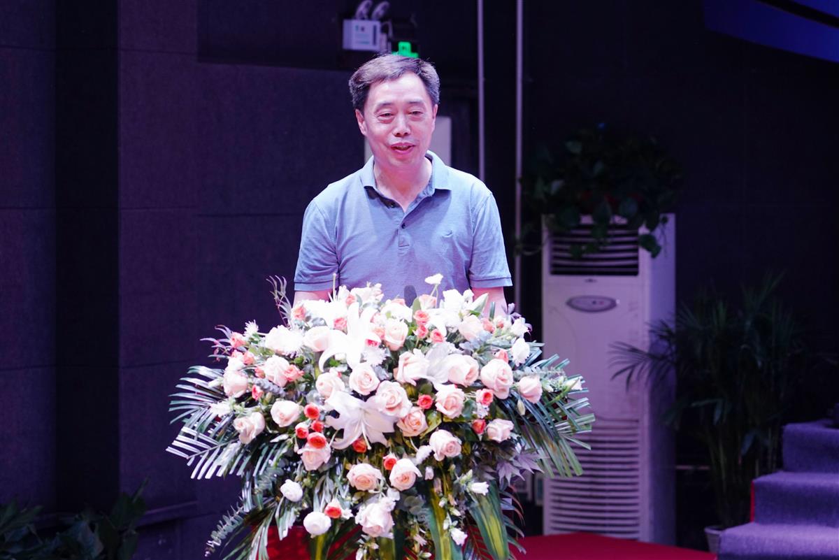 湖北日报区域新闻中心主任卢平致辞.jpg
