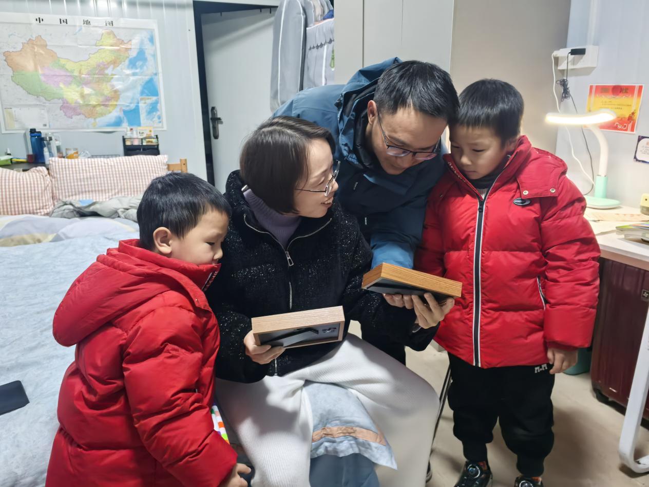 【一线传声】“拍照过大年”情暖张靖皋长江大桥建设一线.docx