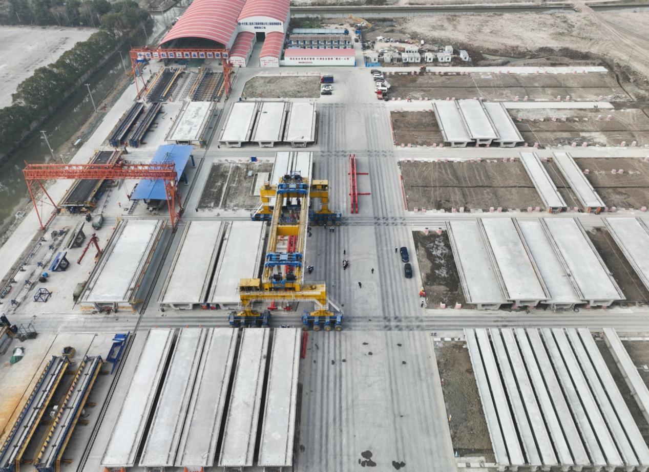 【交通强国】沪通铁路站前V标上海高桥制梁场顺利通过产品验收.docx