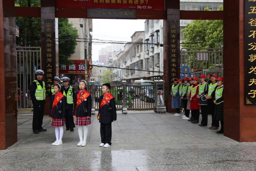 大悟县财政局：全力支持办好人民满意教育(1).docx
