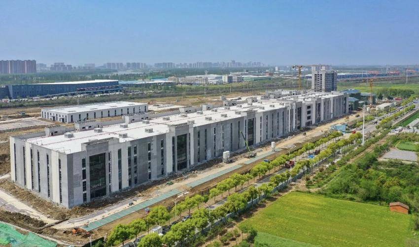 1203-铁脉焕新绘绿卷 江城治理展新颜(1)(1)(4).doc