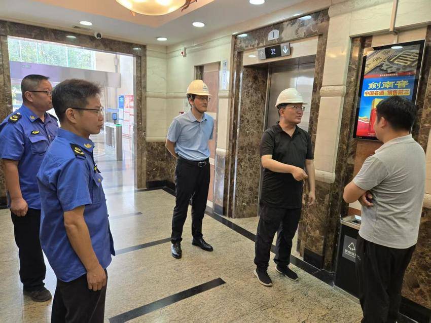 11.06 全程跟踪服务 优化硬质营商环境.docx