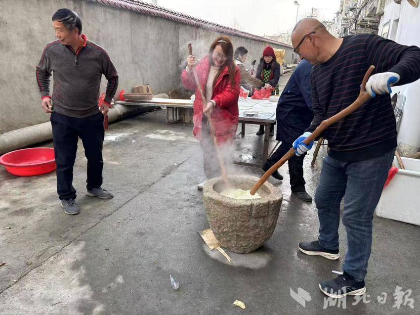 石臼声声传乡韵 糍粑甜甜迎游子(1).doc