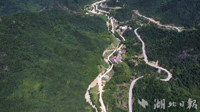 蕲春大峡谷漂流河道全长8.2公里