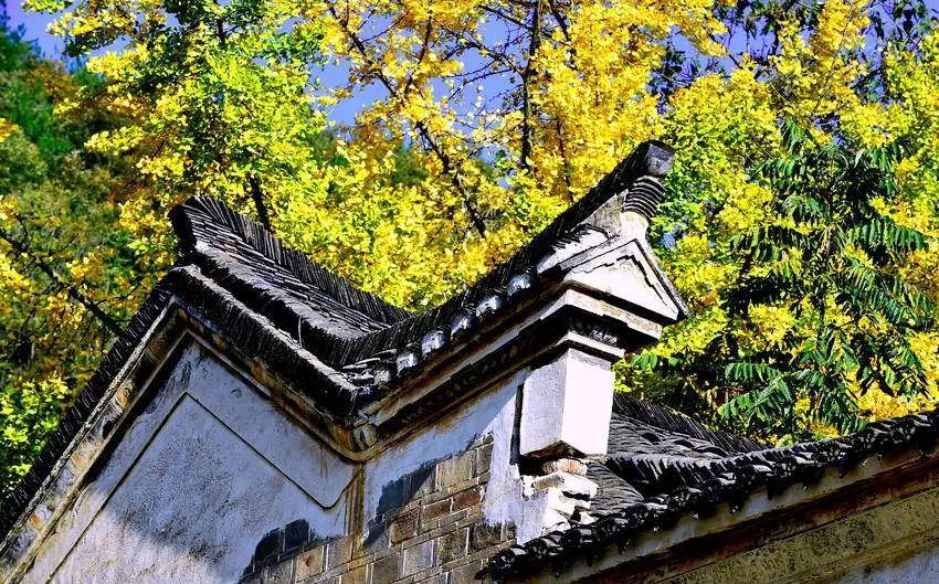 襄阳南漳：陶氏民居 古韵流芳.doc