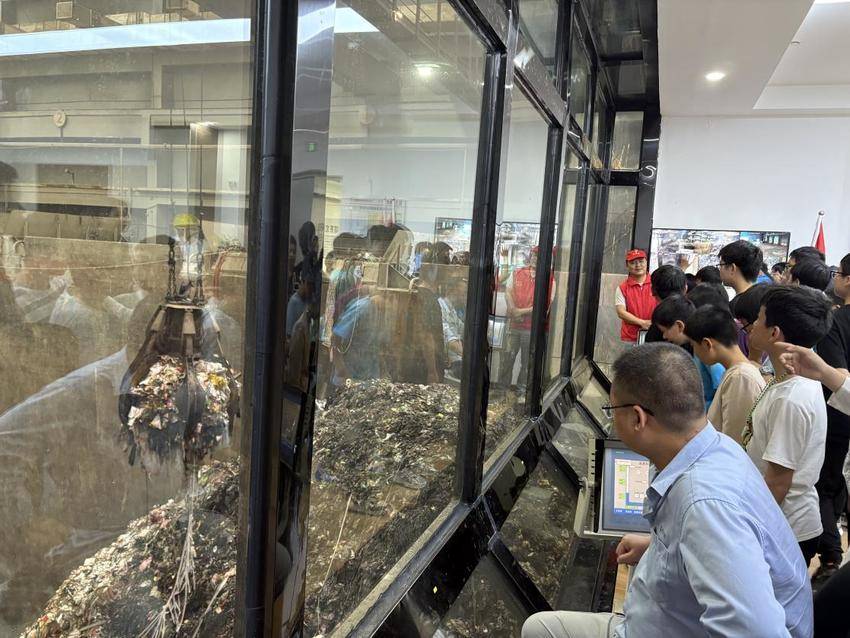 探秘垃圾焚烧发电，点亮环保新视野.docx