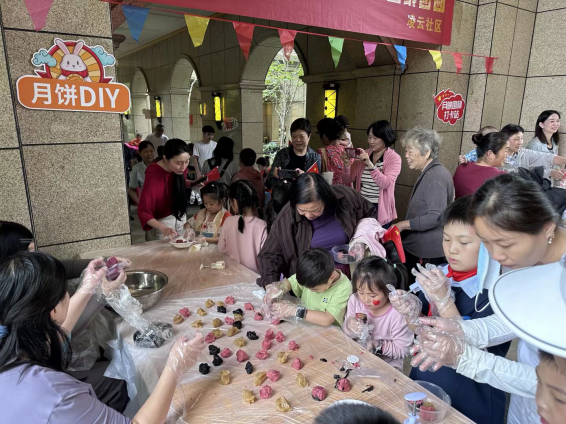 万松街道 凌云社区 月满中秋迎国庆  情暖世家乐团圆10.9.docx