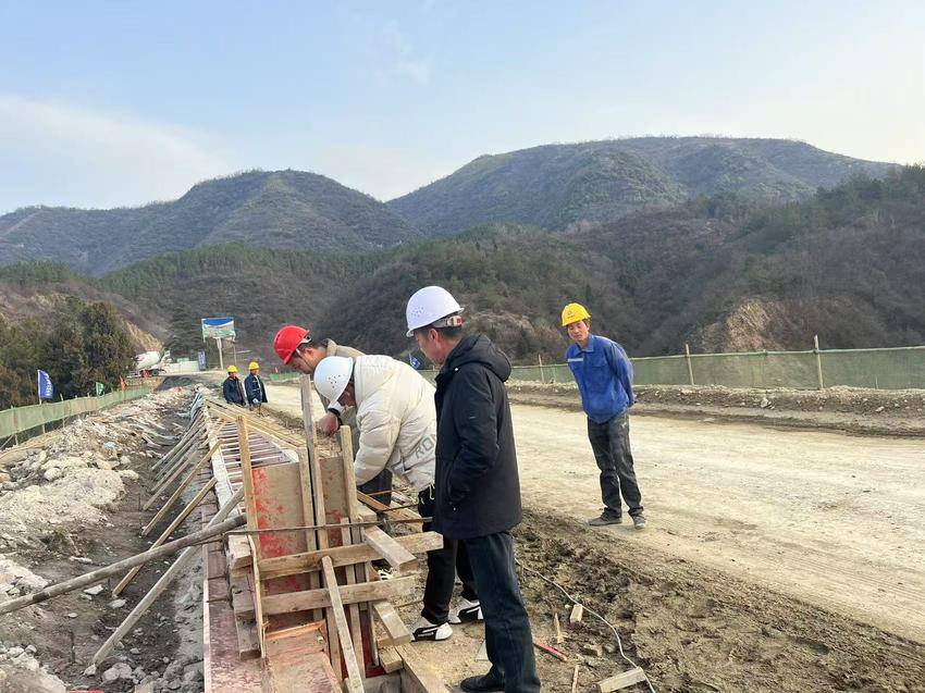 石门集水库除险加固工程复工通讯报道.doc