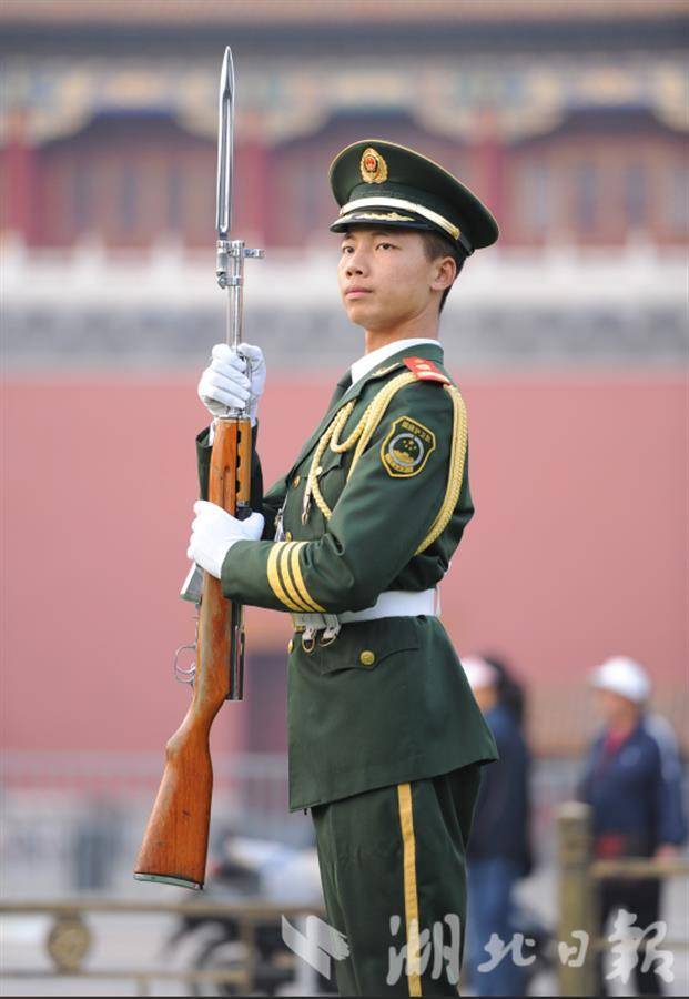身材高大的杨愉锐。