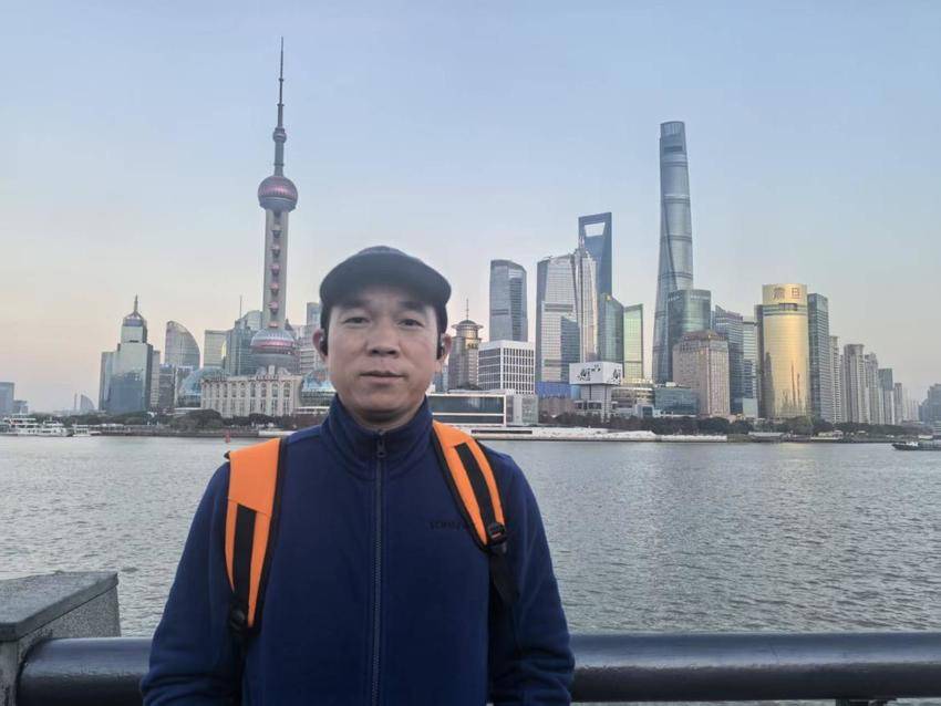 添胜村：千里返乡的必修课.docx