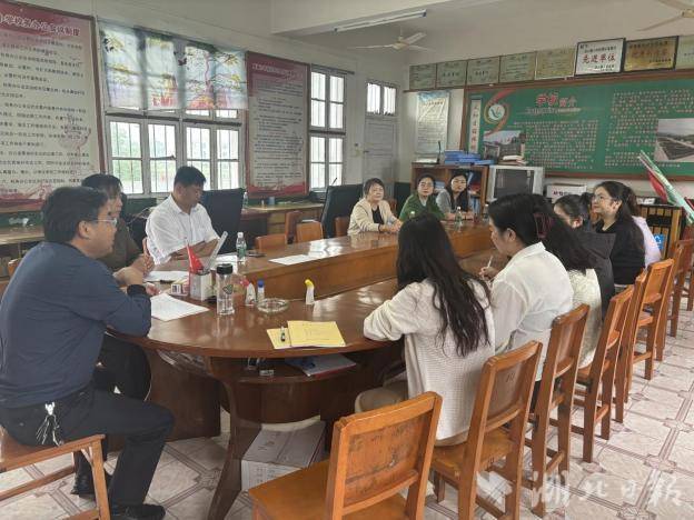 2025年秋畈雄小学教联体“课内比教学”赛课活动简报(1).docx