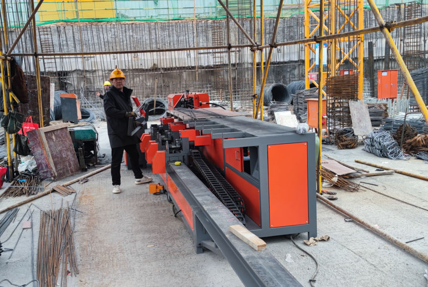 2.14（陈陟陶）房投公司：抢抓工期忙建设  多元发展显担当.docx