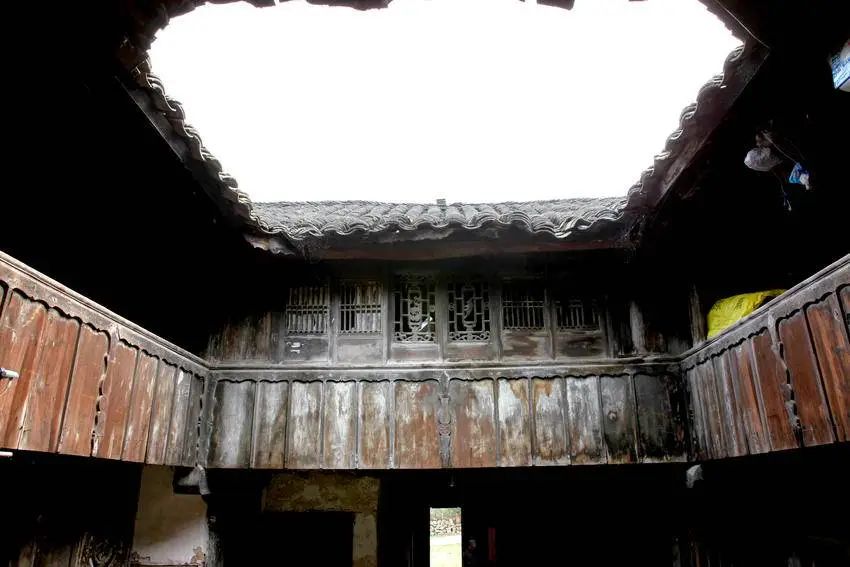 襄阳南漳：陶氏民居 古韵流芳.doc