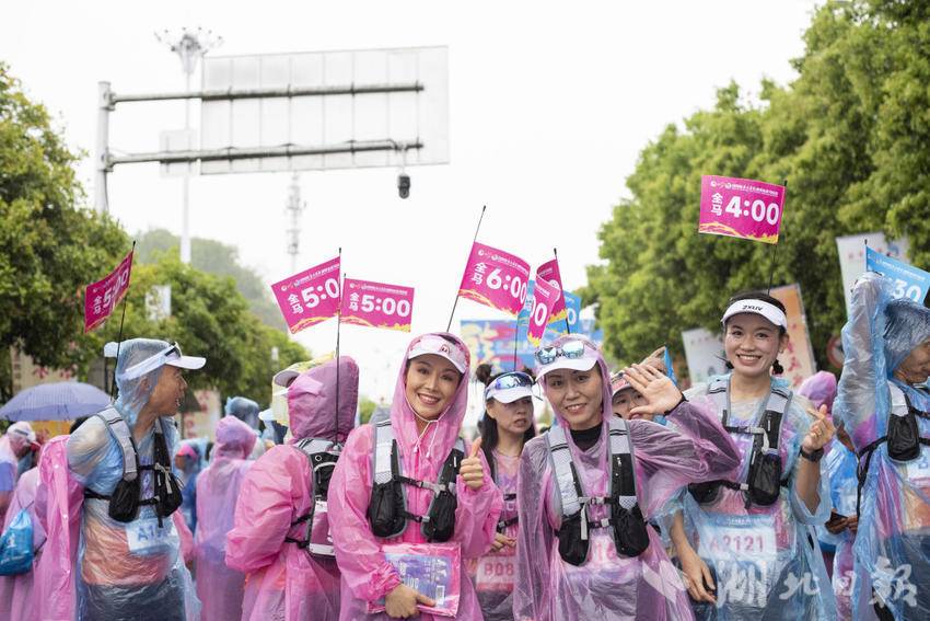 颜建国 马拉松跑友.jpg