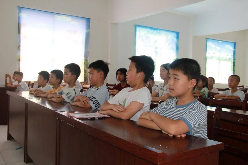 艺术设计学部“薪火青年”志愿服务队三下乡“暑期爱心托管班”圆满开班.docx