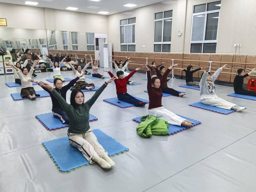 202601--青年夜校--维族舞--报道.docx