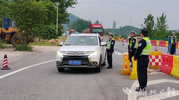 广水交警严防严控严管 实现“五一”假期亡人事故“零”发生