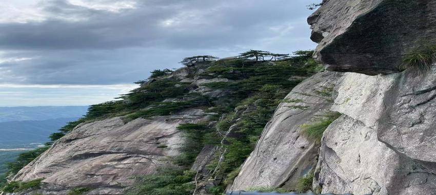 黄梅挪步园游记：初访火焰洞，揽天地盛景.docx