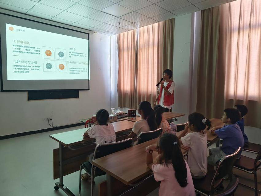 暑期活动回顾.docx