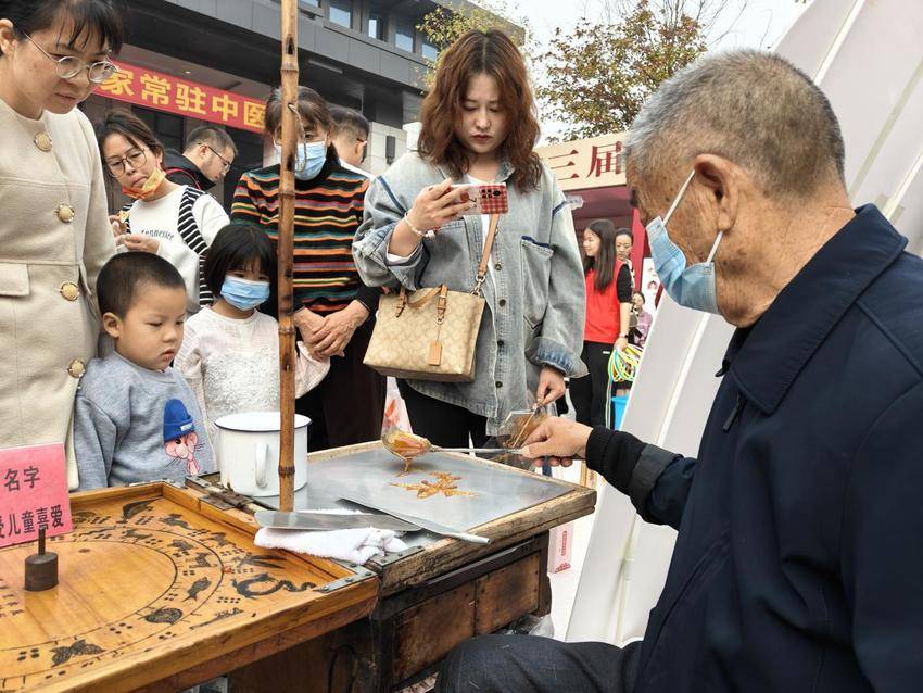孝感市中医医院第十三届膏方文化节开幕式暨养生集市盛大开幕(1)(1).docx