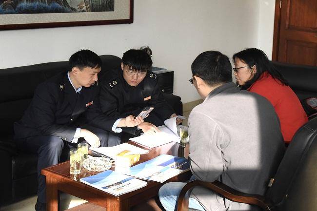 以合规强根基，以诚信赢市场——一家没有销售部的“小巨人.doc