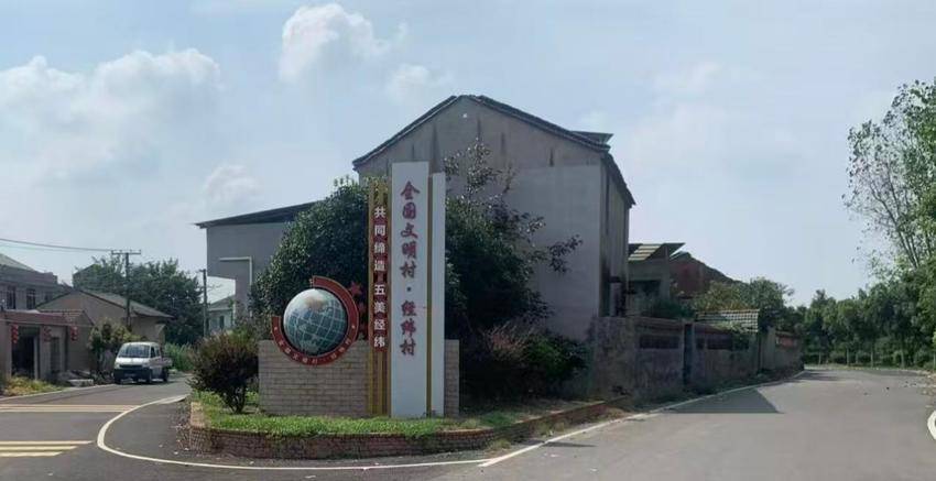 锦绣画卷里的田园牧歌.docx
