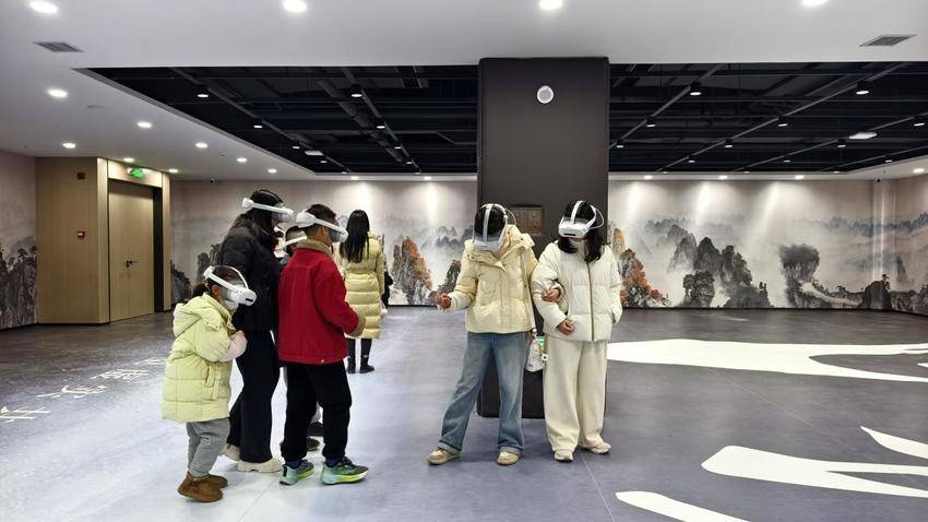 仙山武当过福年 虚实相融游武当  开启文旅新体验.docx