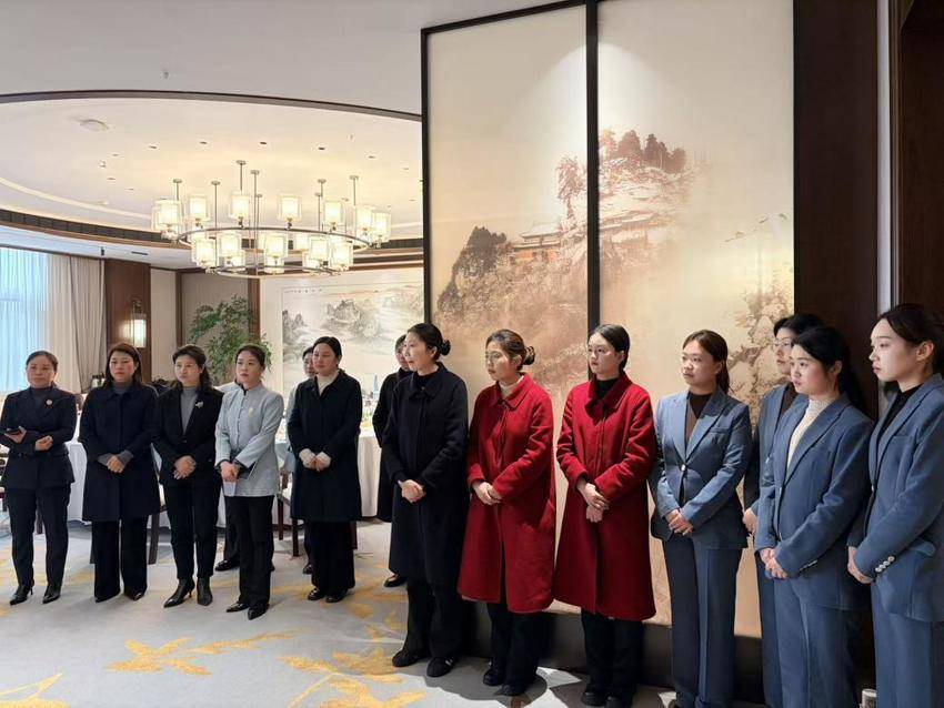 武当山召开2026年首个国际太极拳日主题展演活动酒店服务能力提升培训(2)(1).docx