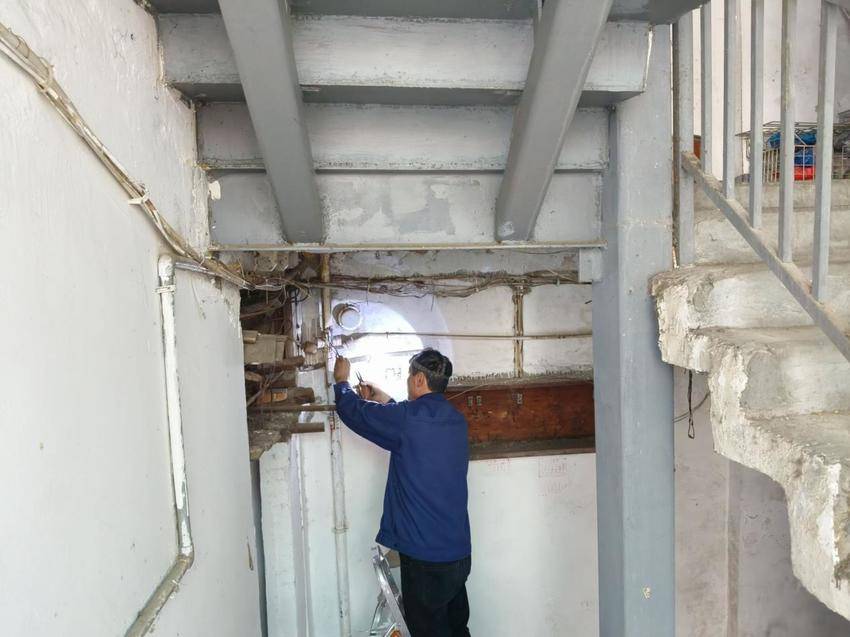 46-点亮楼道灯 温暖回家路2.13-覃.docx