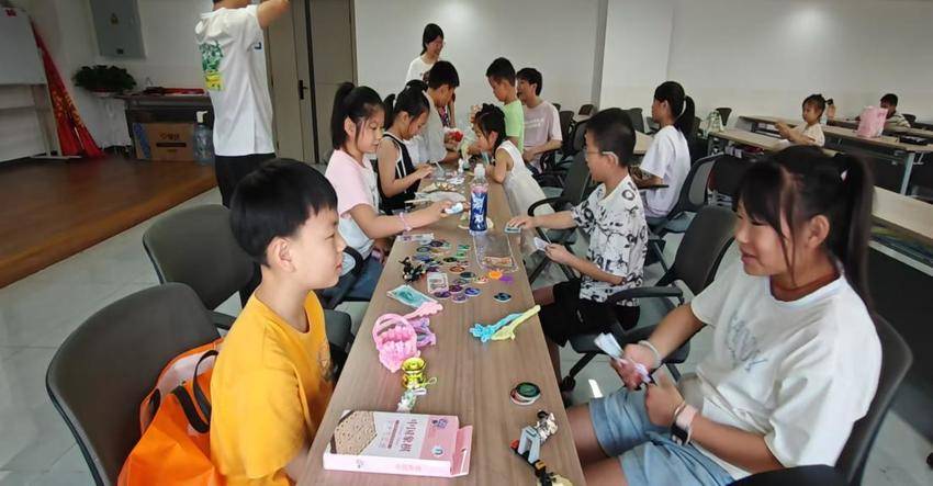 跳蚤市场新闻(1).docx