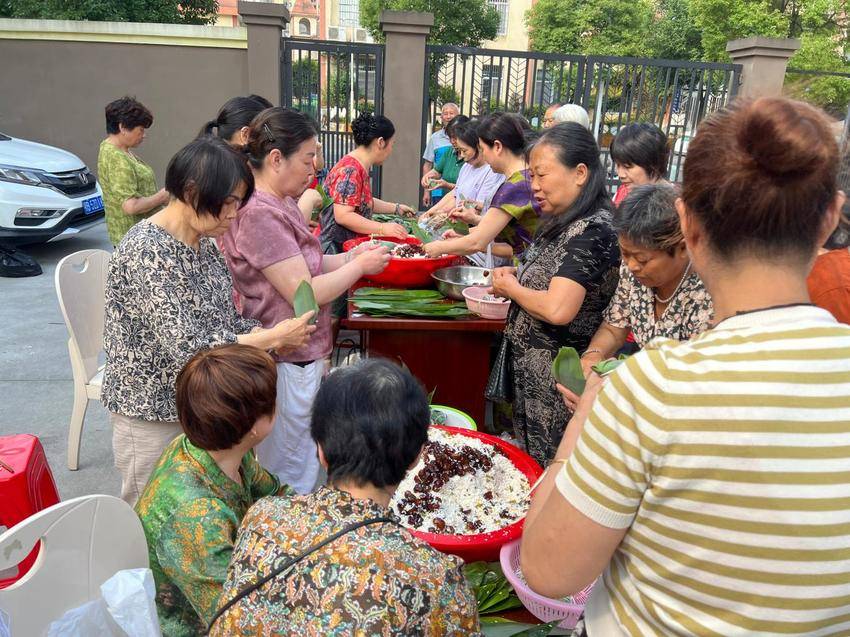 粽叶飘香过端午 幸福和谐邻里情—大冶罗家桥街道长安社区开展端午主题文明实践活动.docx