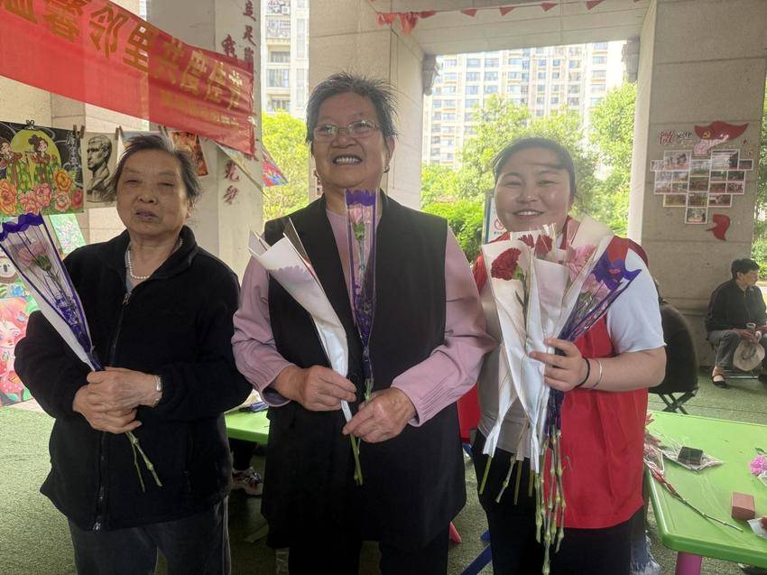 20260509党建引领聚合力 温情五月暖人心.docx