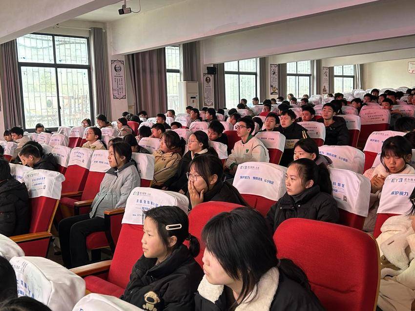 普法迎开学，法治护成长——陈贵司法所开展春季开学“法治第一课”活动.docx