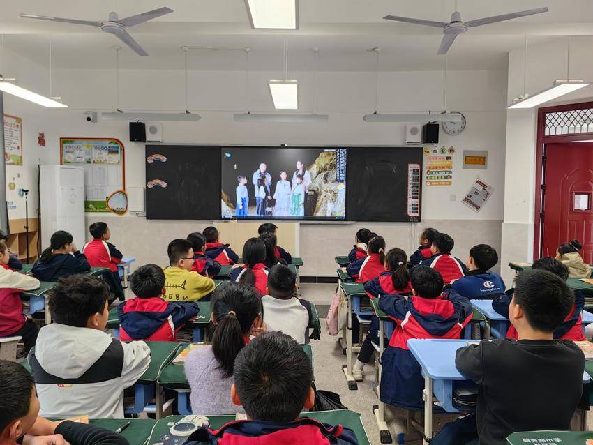 2026“国际儿童图书日”云上嘉年华精彩开播.docx