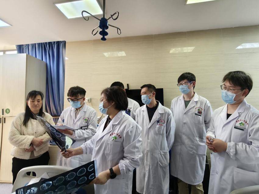 武汉大学中南医院与安陆市普爱医院共建神经内科专科联盟.docx