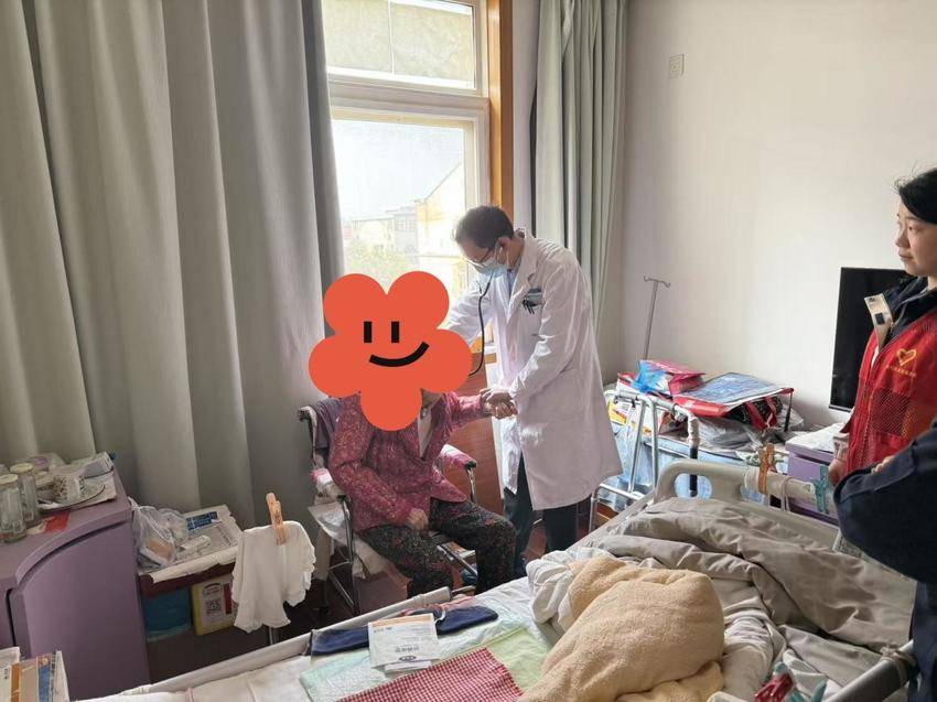 “医路相伴”入户诊疗志愿服务 暖心守护特殊老年群体健康.docx