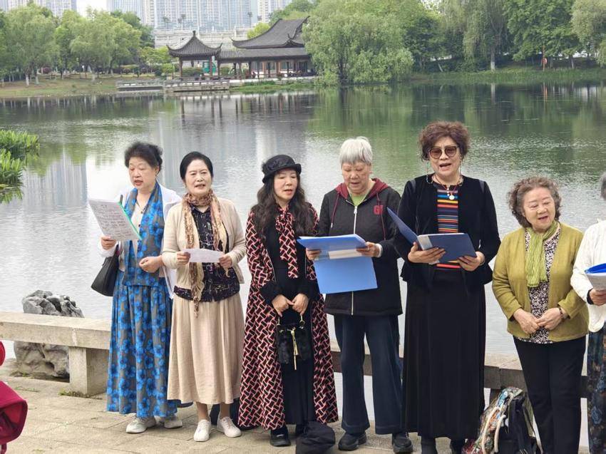 26.4.24省电社区迎五一颂劳动活动新闻稿(3).docx