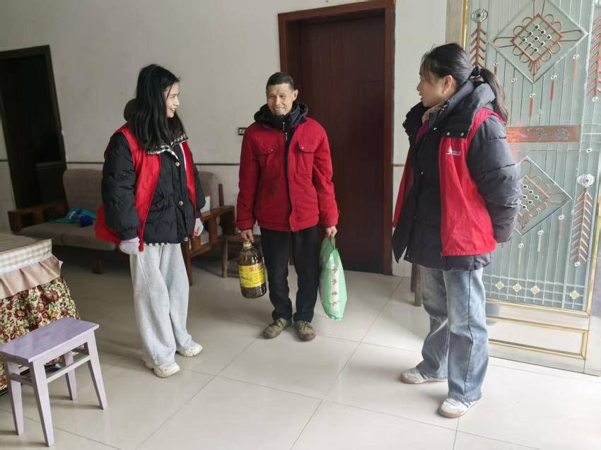 [点军街办]李家河村关爱残疾人  新春大走访送去祝福.docx